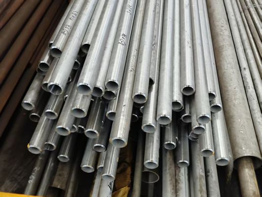 ASTM A192 Czarne - malowane wysokociśnieniowe bezszwowe rurki kotłowe do zastosowań przemysłowych