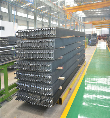 Kocioł z żebrowanymi rurami typu H z właściwościami samoczyszczącymi, odzyskiwanie ciepła odpadowego spalin i funkcje przeciwzużyciowe