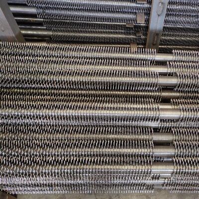 Wysokiej jakości rurka spiralna z płetwami kotłowymi ze stali węglowej z wydajnym rozpraszaniem ciepła i dostosowanymi specyfikacjami