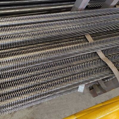 Wysokiej jakości rurka spiralna z płetwami kotłowymi ze stali węglowej z wydajnym rozpraszaniem ciepła i dostosowanymi specyfikacjami