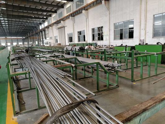 Astm A335 P5 P9 Aluminiowa rura spawana ze stali węglowej Cs Duża mała lub średnica