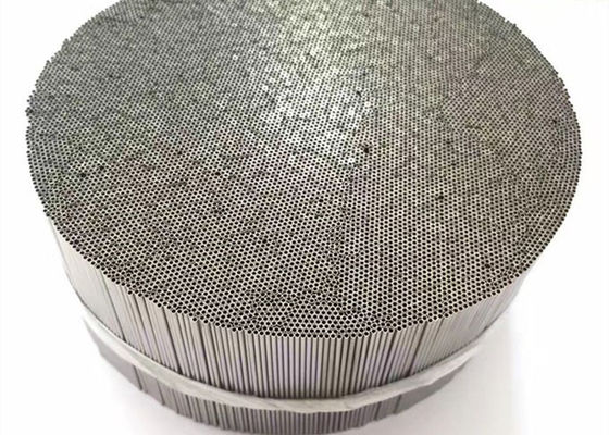 Rura spawana ze stali nierdzewnej ASME SA249 ASTM A249 TP304 TP316L TP321 Zwykły koniec